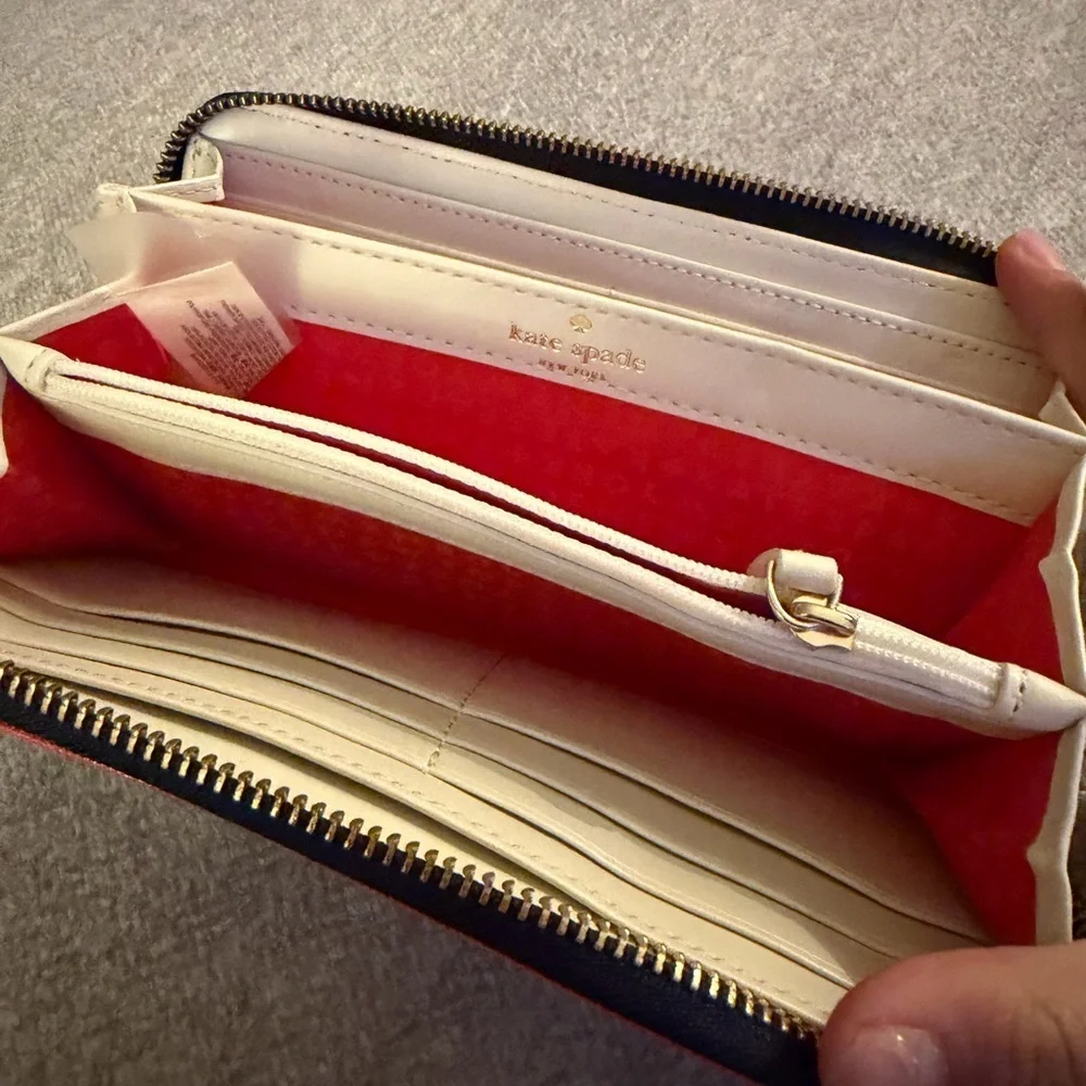 Kate Spade Multicolor wallet